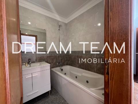 Moradia Geminada T3 Venda em Sesimbra (Castelo),Sesimbra