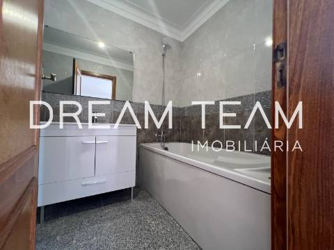 Moradia Geminada T3 Venda em Sesimbra (Castelo),Sesimbra