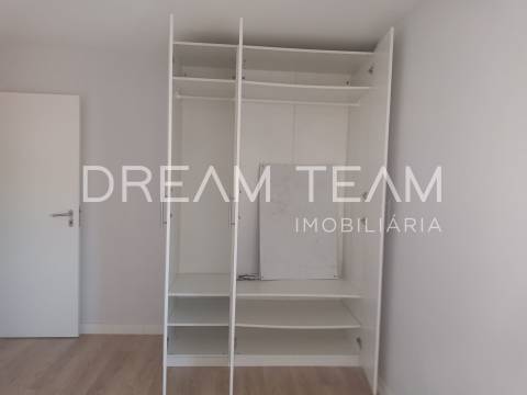 Apartamento T2 Remodelado Setúbal - Qta. Alves da Silva