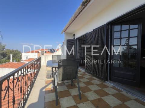 Moradia T4 em Oleiros - Azeitão