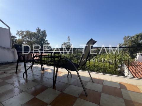 Moradia T4 em Oleiros - Azeitão