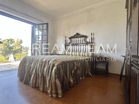 Moradia T4 em Oleiros - Azeitão