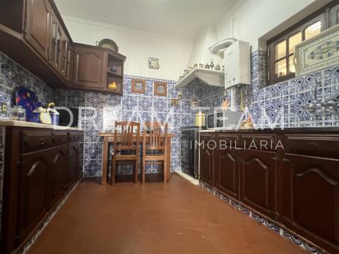 Moradia T4 em Oleiros - Azeitão