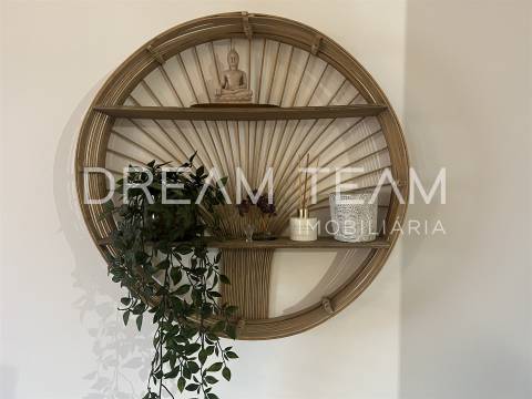 Apartamento T2 nas Colinas de São Francisco – Setúbal | Vista Cidade e Rio