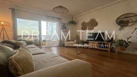 Apartamento T2 nas Colinas de São Francisco – Setúbal | Vista Cidade e Rio