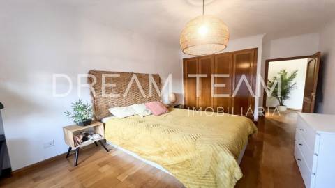 Apartamento T2 nas Colinas de São Francisco – Setúbal | Vista Cidade e Rio