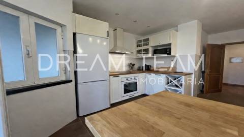 Apartamento T2 nas Colinas de São Francisco – Setúbal | Vista Cidade e Rio