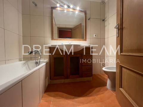 Apartamento T1 no Bairro Afonso Costa - Setúbal