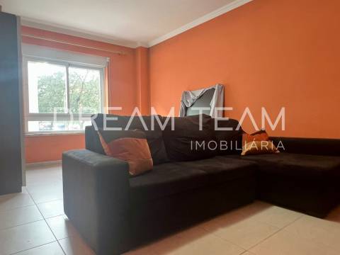 Apartamento T1 no Bairro Afonso Costa - Setúbal