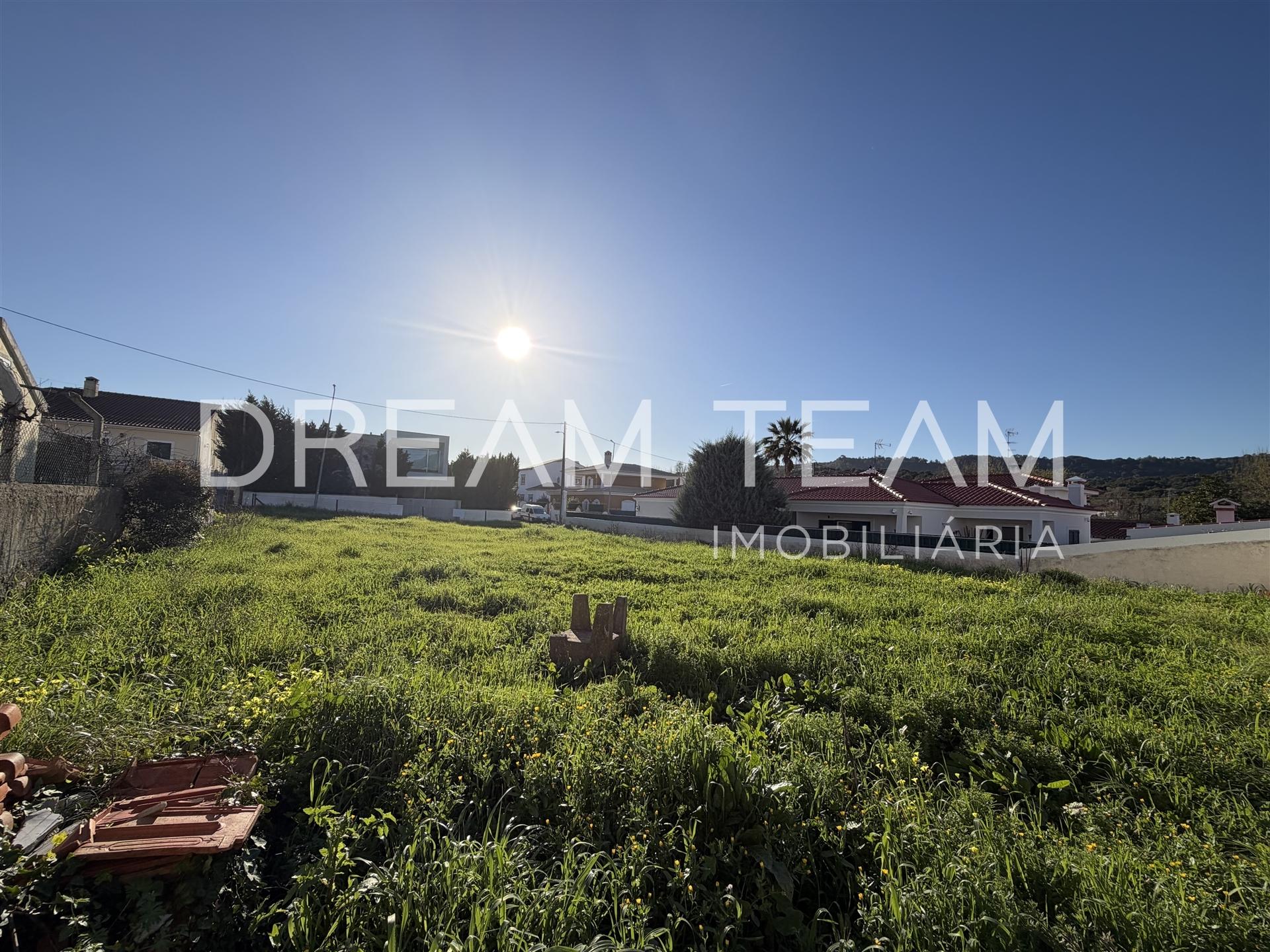 Terreno na Aldeia Grande - Setúbal
