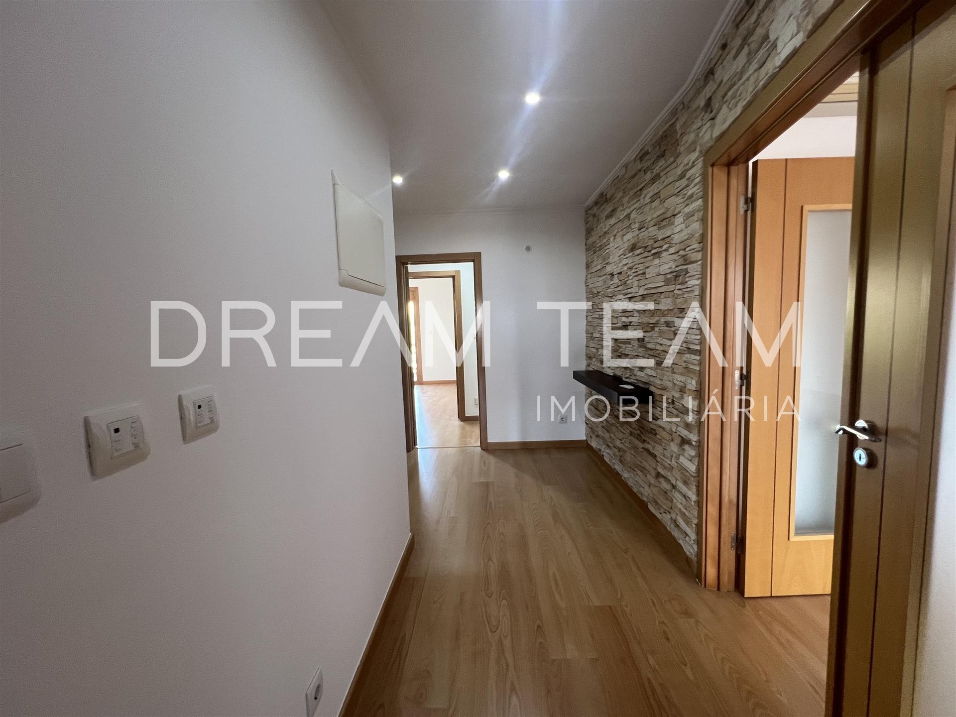 Apartamento T3 Venda em Odivelas,Odivelas