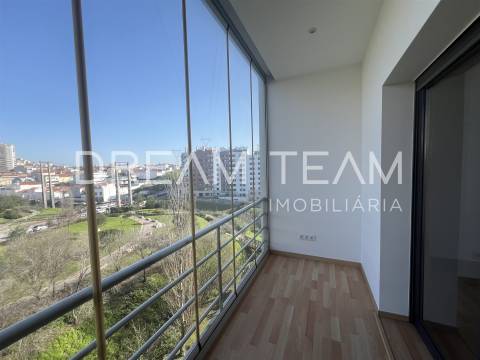 Apartamento T3 Venda em Odivelas,Odivelas