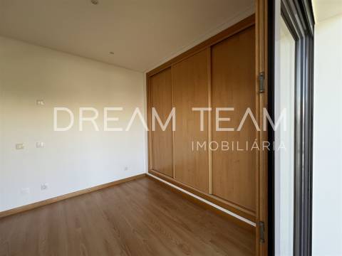 Apartamento T3 Venda em Odivelas,Odivelas