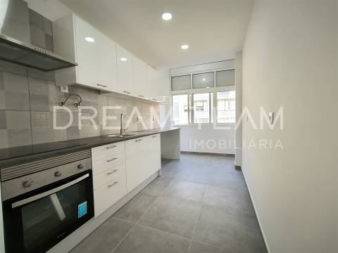 Apartamento T2, Alto do Seixalinho - Barreiro