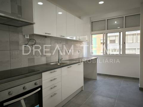 Apartamento T2, Alto do Seixalinho - Barreiro