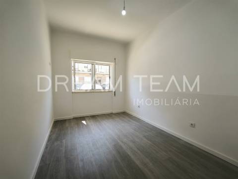 Apartamento T2, Alto do Seixalinho - Barreiro