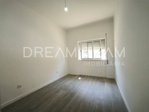 Apartamento T2, Alto do Seixalinho - Barreiro