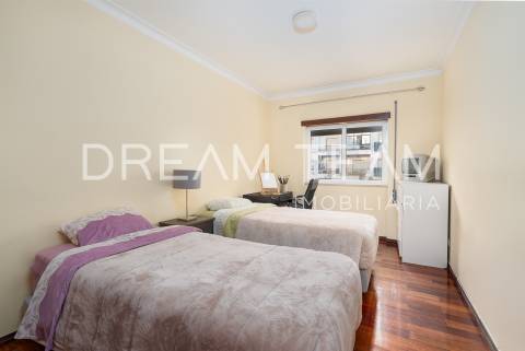 Apartamento T3 com terraço no centro do Montijo