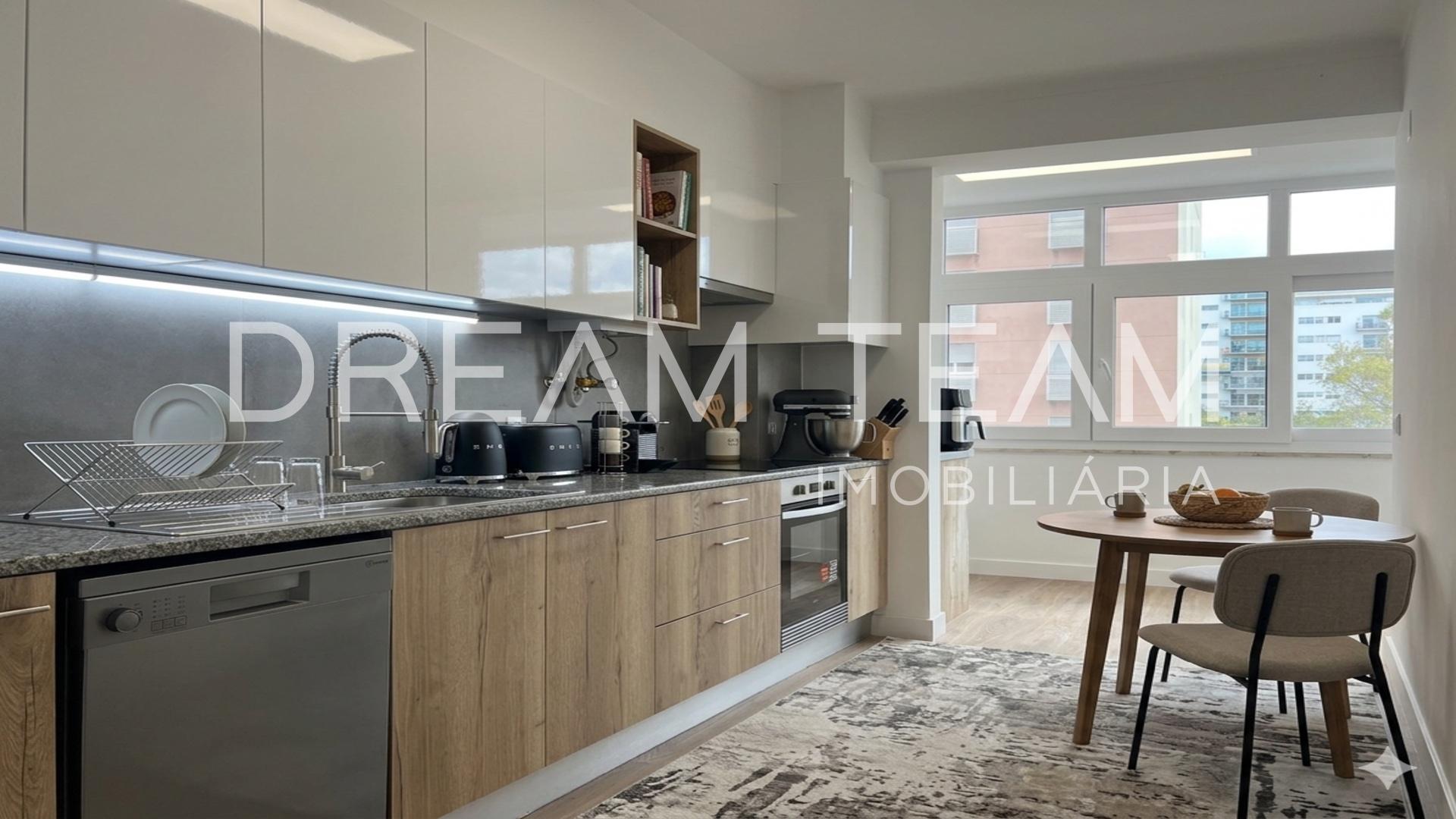 Apartamento T3 Venda em São Domingos de Benfica,Lisboa