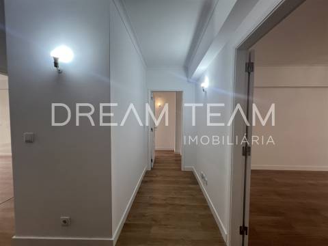 Apartamento T3 Venda em São Domingos de Benfica,Lisboa