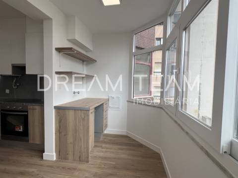 Apartamento T3 Venda em São Domingos de Benfica,Lisboa