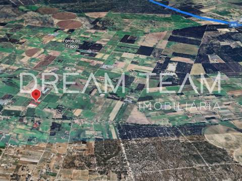 Armazém com espaço exterior em Pegões