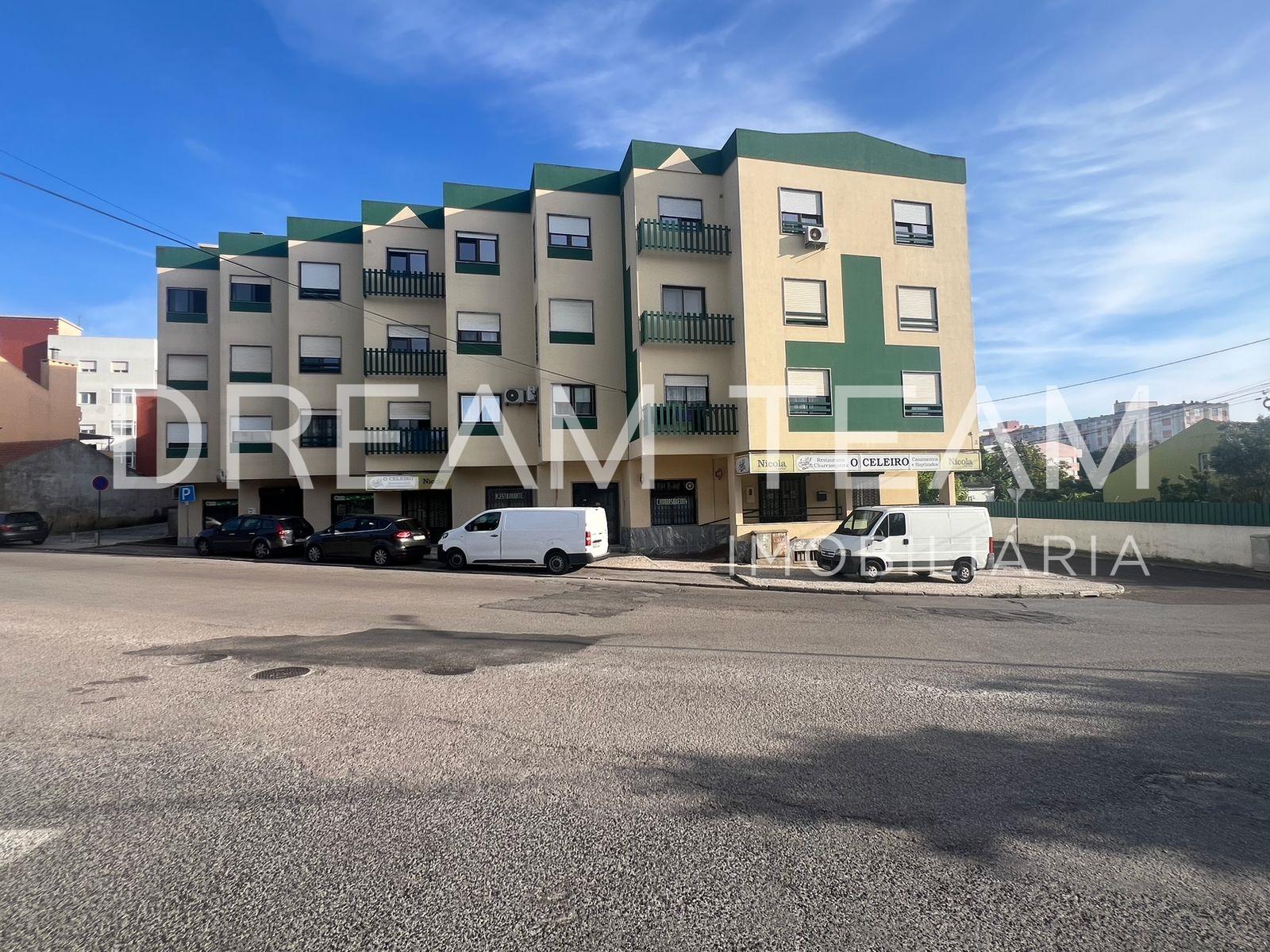 Apartamento T2 / Arrendamento / Setúbal