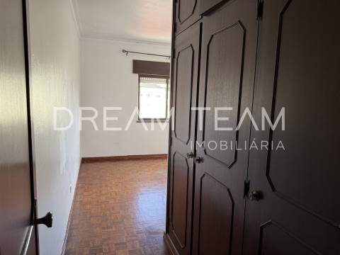 Apartamento T2 / Arrendamento / Setúbal