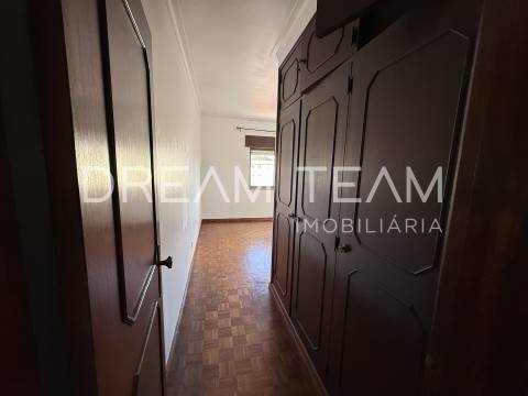 Apartamento T2 / Arrendamento / Setúbal