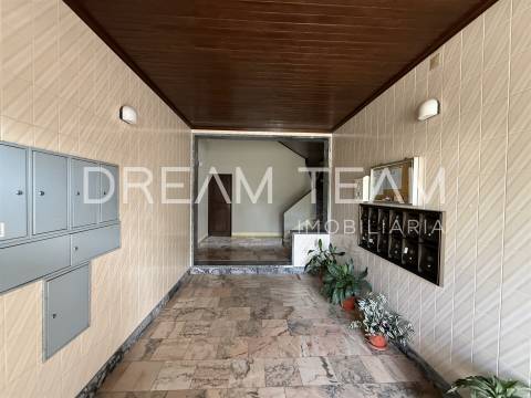 Apartamento T2 / Arrendamento / Setúbal