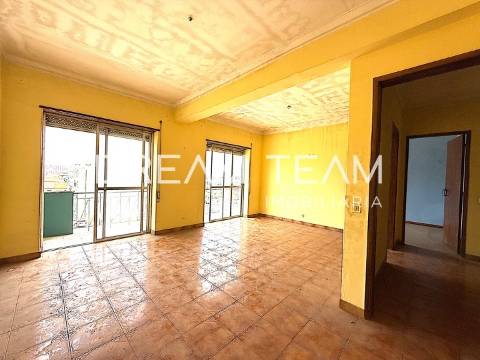 Apartamento T4 Pcta. Olga Morais Sarmento - Setúbal