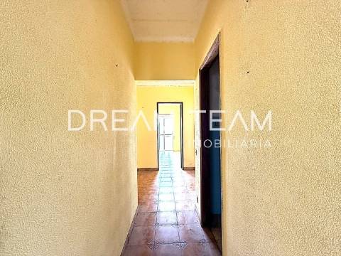 Apartamento T4 Pcta. Olga Morais Sarmento - Setúbal