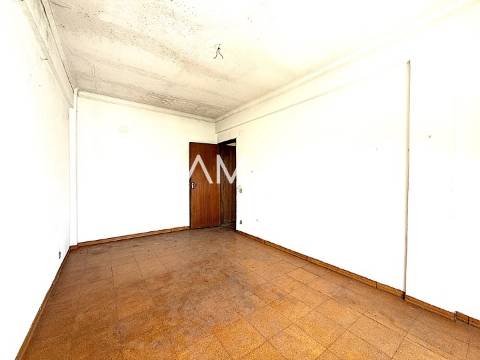 Apartamento T4 Pcta. Olga Morais Sarmento - Setúbal