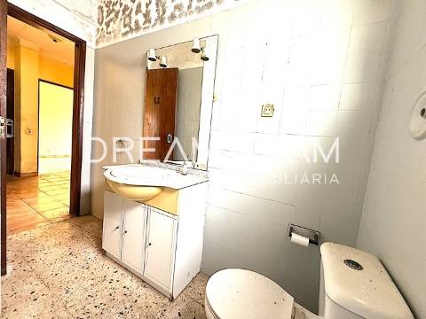 Apartamento T4 Pcta. Olga Morais Sarmento - Setúbal