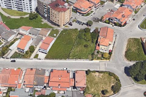 Moradia Geminada T3+1