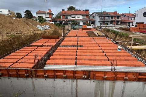 Moradia Geminada T3+1