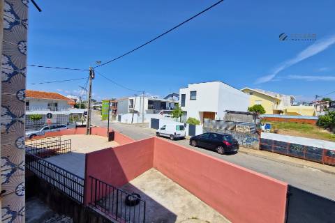 Andar moradia independente duplex  T5