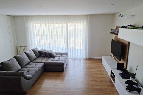 Apartamento T3 Miramar