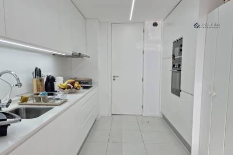 Apartamento T3 Miramar
