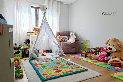 Apartamento T3 Miramar