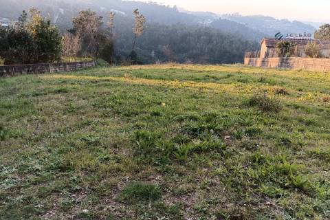 Terreno com viabilidade construção - Crestuma, Porto