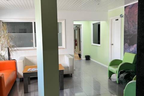 Escritório com 293 m2 em Vilar de Andorinho