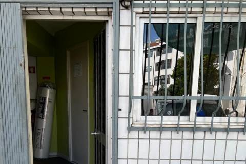 Escritório com 293 m2 em Vilar de Andorinho