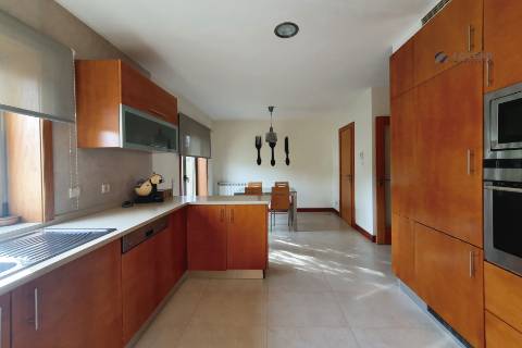 Moradia Geminada T4 - Matosinhos, Porto