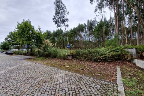 Lote de terreno em Monte Gentil