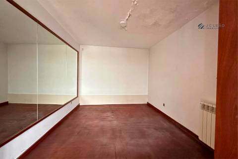 Moradia T4 com piscina