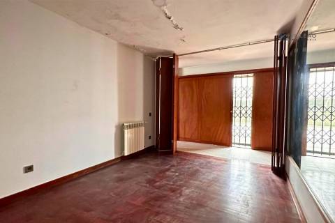 Moradia T4 com piscina