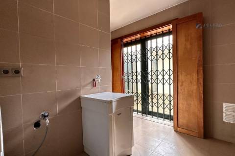 Moradia T4 com piscina