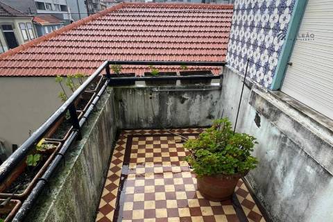 Moradia T6 em Leça do Balio