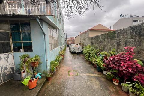 Moradia T6 em Leça do Balio